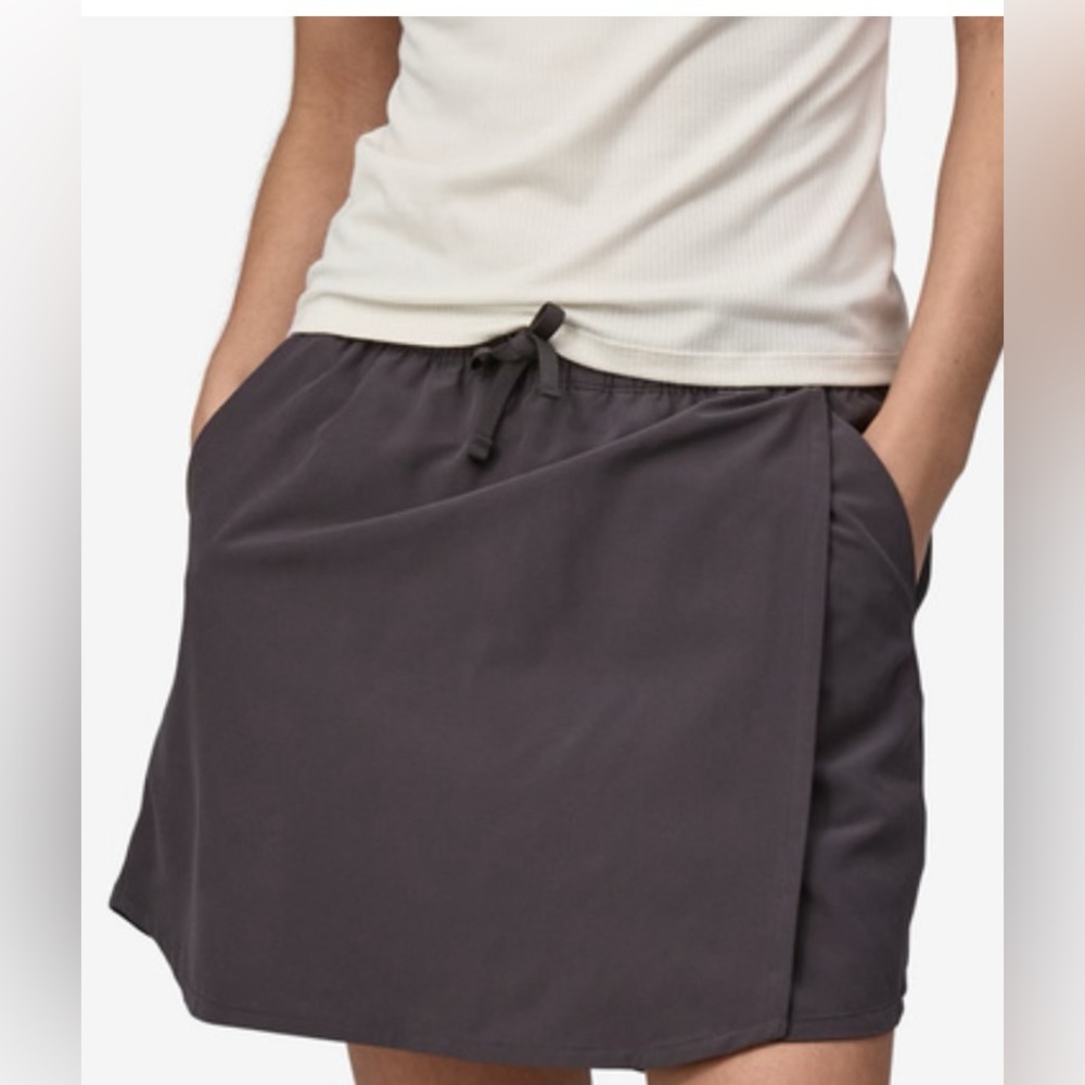 💫Patagonia Women’s Fleetwith Skort, NWOT, Ink Black, XS